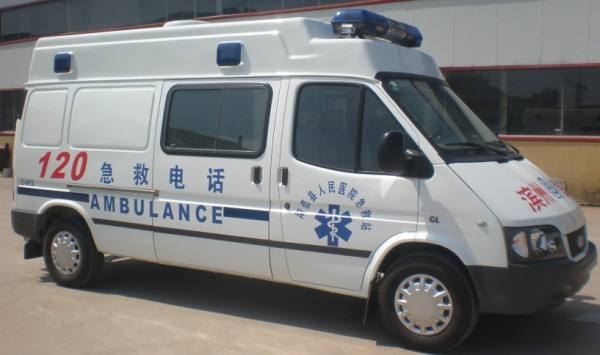 患者在等待救護車出租時需要注意什么？